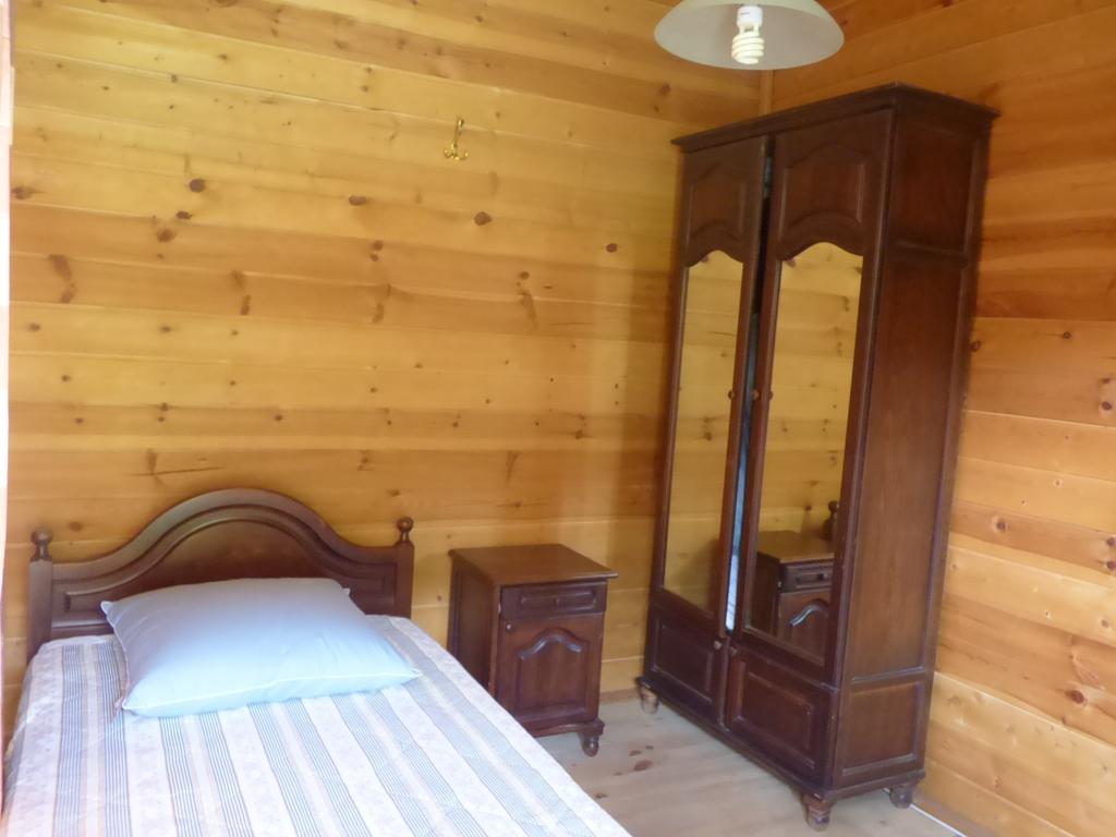 Hotel Hatsvali Mestia Cameră foto