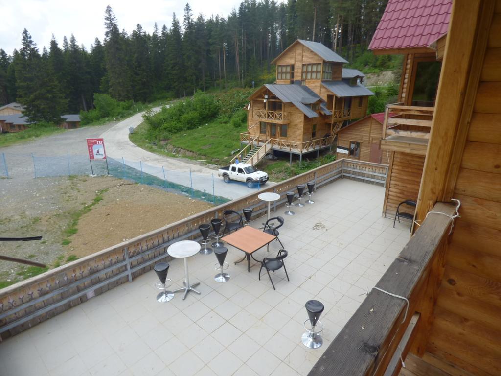 Hotel Hatsvali Mestia Cameră foto