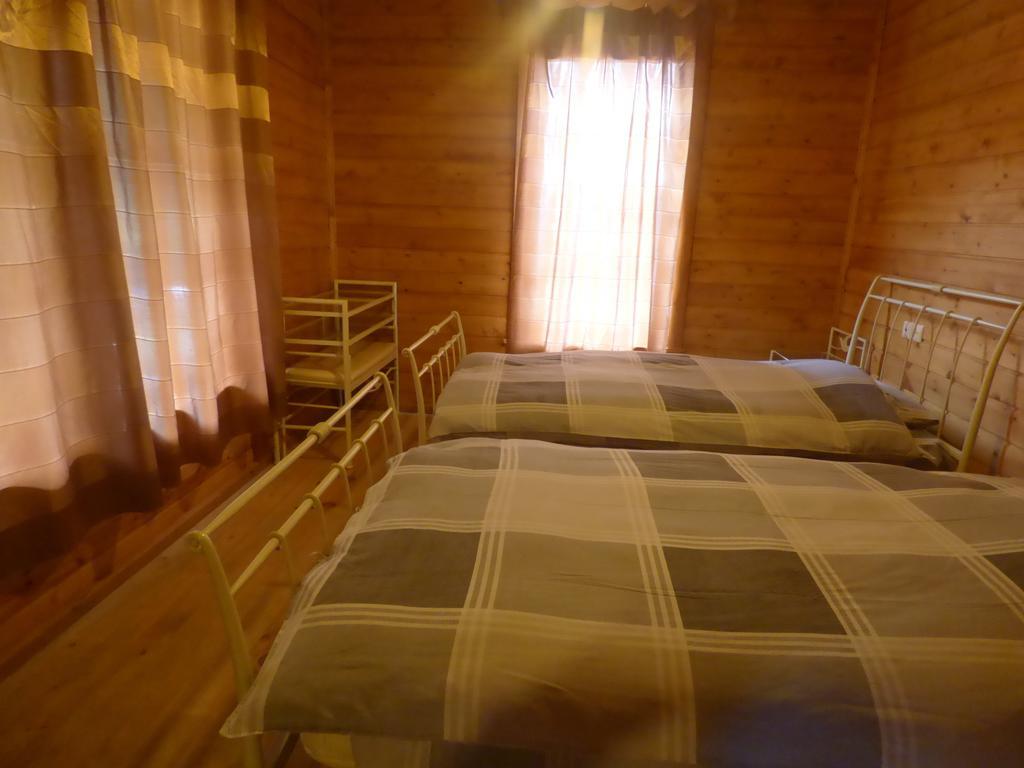 Hotel Hatsvali Mestia Cameră foto